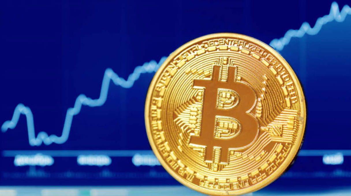 Gold vs Bitcoin Investment Strategies in a Post-Rebound Market